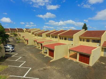 3 Bed Duplex in Shelly Beach