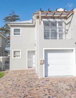 3 Bed Duplex in Brackenfell Central