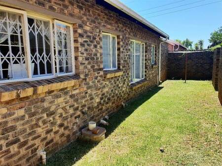 3 Bed Cluster in Noordheuwel