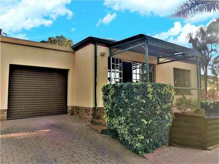 2 Bed Cluster in Garsfontein