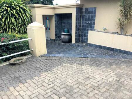 3 Bed Simplex in Freeland Park