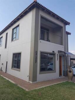 3 Bed Duplex in Fochville