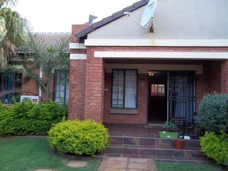 2 Bed Simplex in Mooikloof Ridge