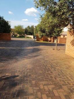 3 Bed Duplex in Country View Estate