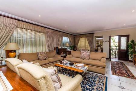 4 Bed Cluster in Featherbrooke Estate