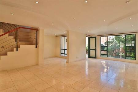 2 Bed Duplex in Bedford Gardens