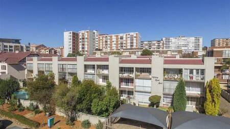 2 Bed Duplex in Bedford Gardens