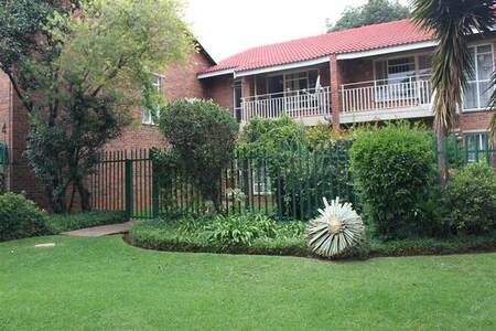 3 Bed Duplex in Bedford Gardens