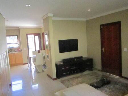 2 Bed Cluster in Bedfordview