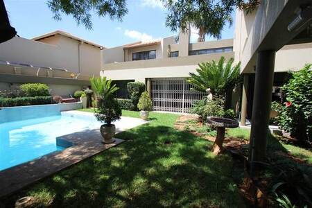 4 Bed Cluster in Oriel