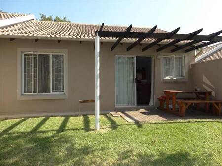 2 Bed Simplex in Greenstone Hill