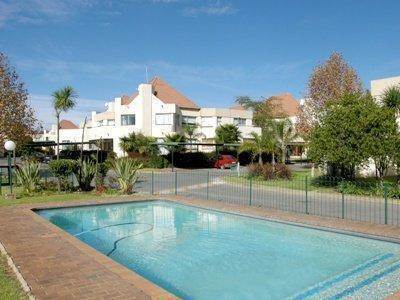 2 Bed Simplex in Bedfordview