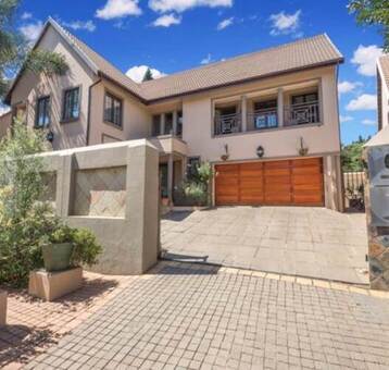 4 Bed Cluster in Bedfordview