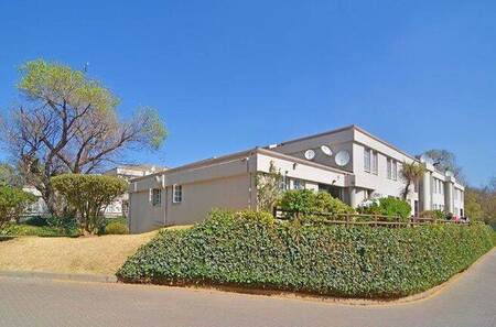 2 Bed Simplex in Bedfordview