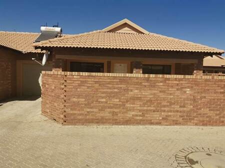 1 Bed Duplex in Helderwyk