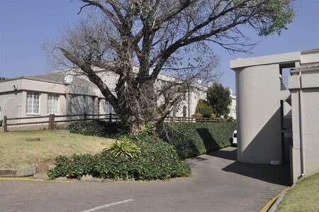 2 Bed Simplex in Bedfordview