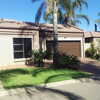 3 Bed Cluster in Bartlett