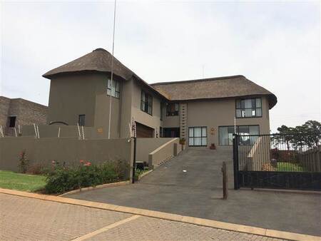 3 Bed Cluster in Protea Ridge
