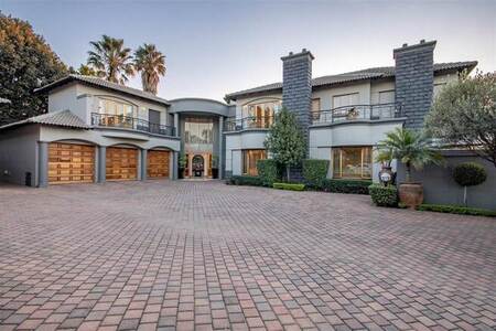 4 Bed Cluster in Bedfordview