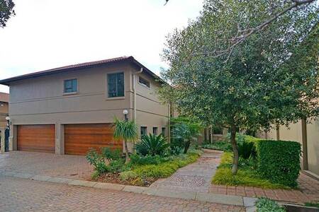 4 Bed Cluster in Bedfordview