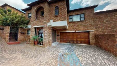 3 Bed Cluster in Noordheuwel