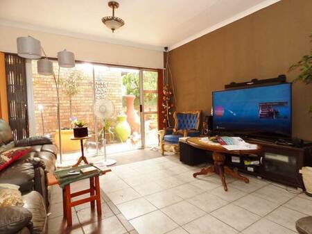 2 Bed Cluster in Beyers Park