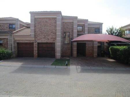 4 Bed Cluster in Boksburg West