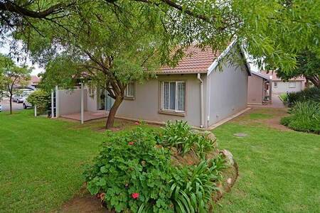 2 Bed Simplex in Greenstone Hill