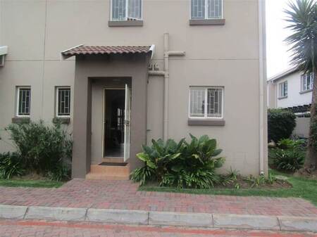 2 Bed Duplex in Greenstone Hill