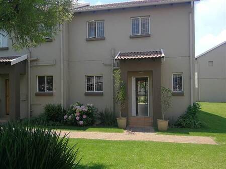2 Bed Duplex in Greenstone Hill