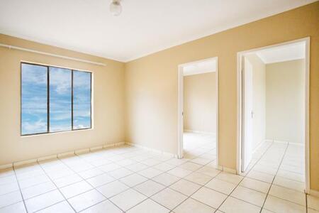 2 Bedroom Flat in Krugersdorp Central