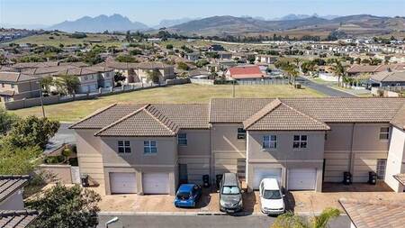 3 Bed Duplex in Protea Heights