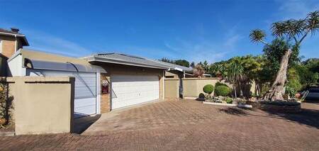 3 Bed Cluster in Shelly Beach