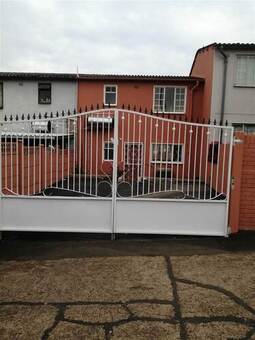3 Bed Duplex in Rydalvale