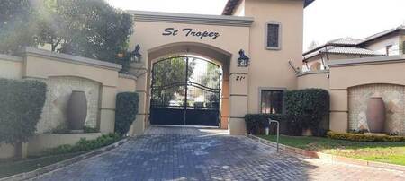 4 Bed Cluster in Bedfordview