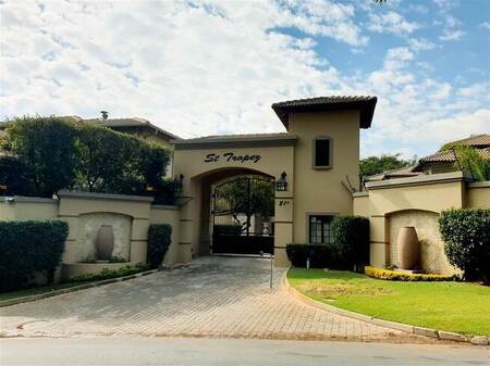 4 Bed Cluster in Bedfordview