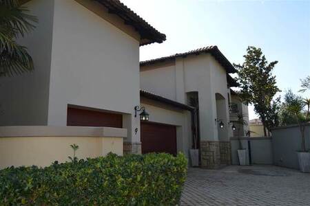 4 Bed Cluster in Bedfordview