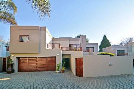 3 Bed Cluster in Oriel