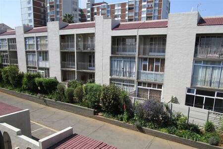 2 Bed Duplex in Bedford Gardens