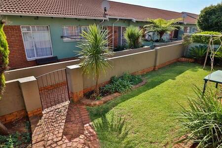 3 Bed Simplex in Parkrand