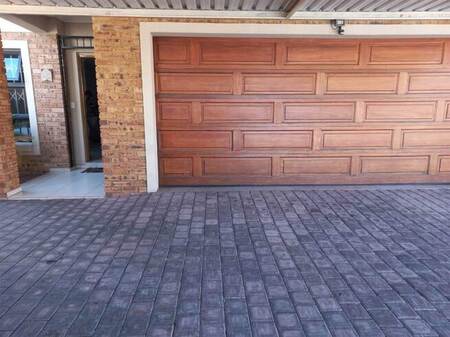 3 Bed Cluster in Newmarket Park