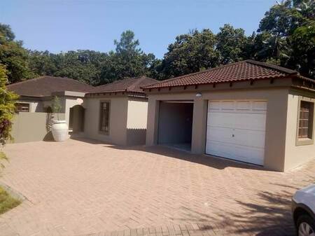 4 Bed Simplex in Southbroom