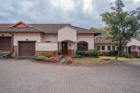 2 Bed Simplex in Le Domaine