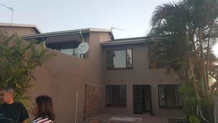 3 Bed Duplex in Bluff