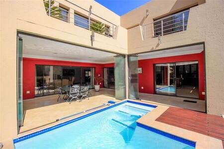 4 Bed Cluster in Bedfordview