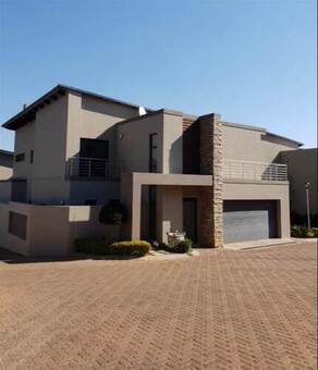 3 Bed Cluster in Bedfordview