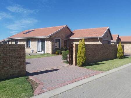 3 Bed Simplex in Sunair Park