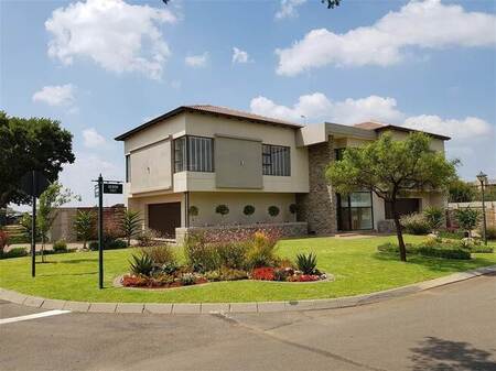 5 Bed Cluster in La Como Lifestyle Estate