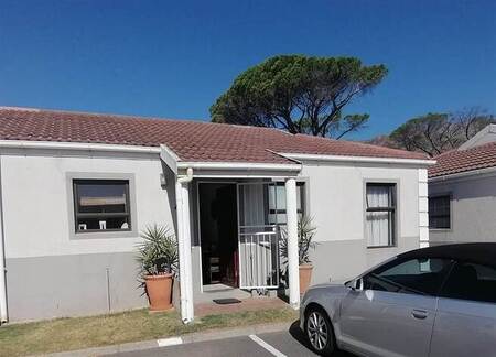 2 Bed Simplex in Gordons Bay Central