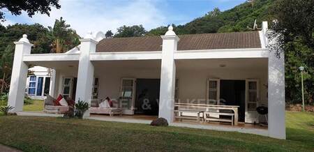 3 Bed Simplex in Port Edward